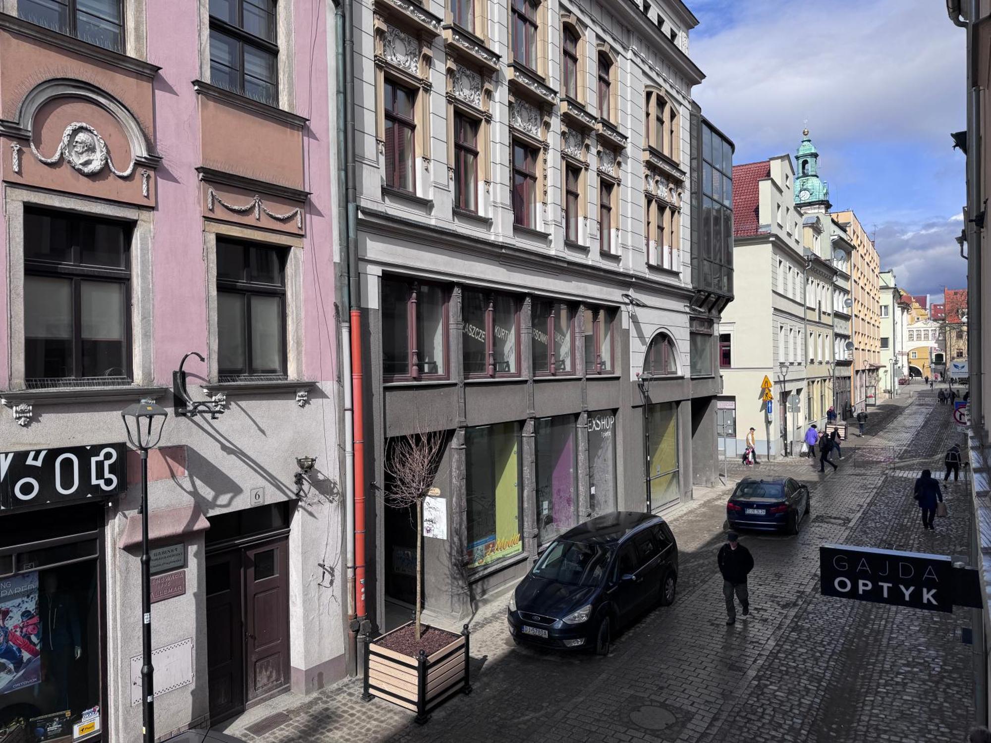 W Centrum Jeleniej Gory Przy Ulicy Dlugiej Apartment *